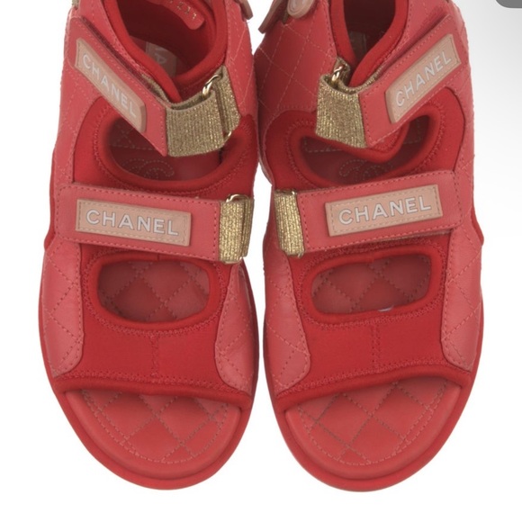CHANEL Red and Gold Quilted Sandals - Picture 1 of 3